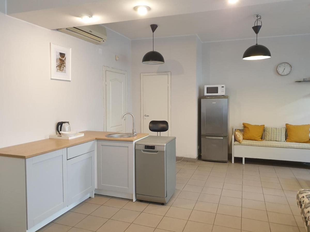 Camellia Studio Apartment & Parking Riga Exterior foto